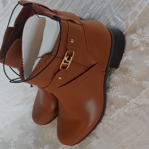 Liz Claiborne Memory Foam Ankle Boots Camel Tan Size 9 NWT - Picture 7 of 12